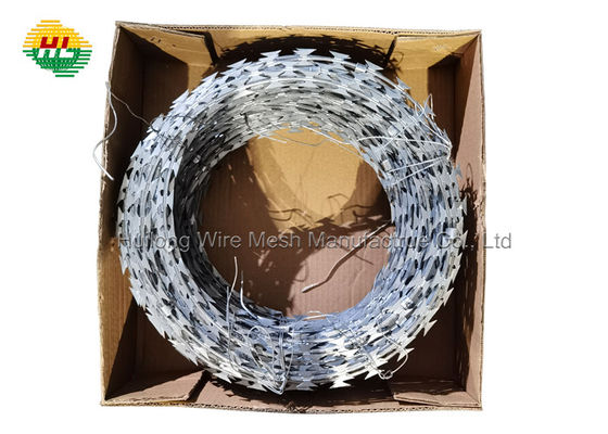 2.5 मिमी कॉन्सर्टिना रेजर वायर 100 एम प्रति रोल स्टेनलेस स्टील