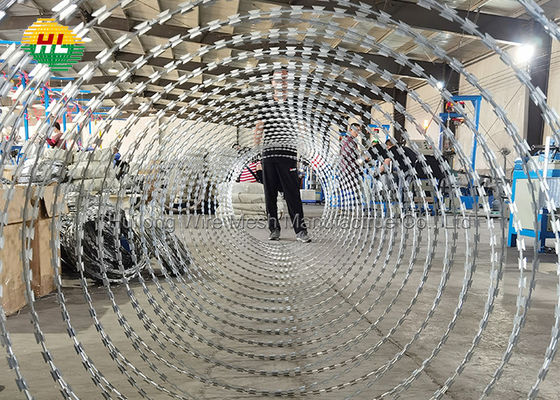 रेजर गार्डन वायर गार्डन सुरक्षा बाड़, क्लिप्ड कॉन्सर्टिना रेजर वायर जस्ती स्टील 300 मिमी